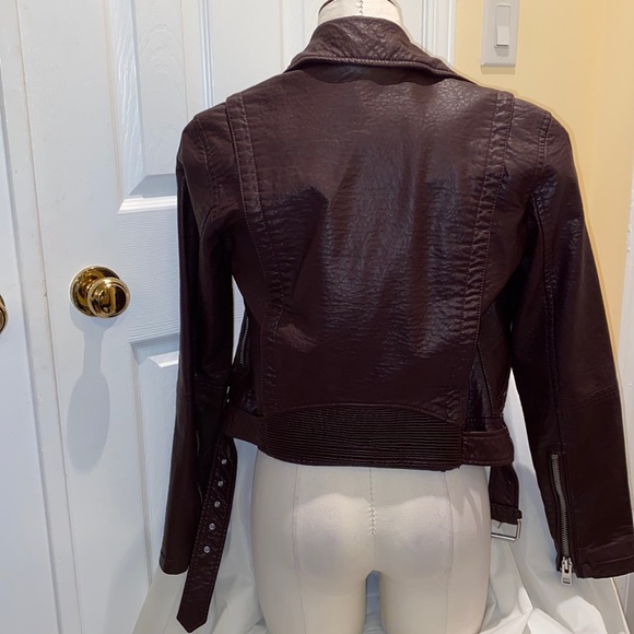 stunning dark brown leather jacket w silver details - Picture 3 of 6